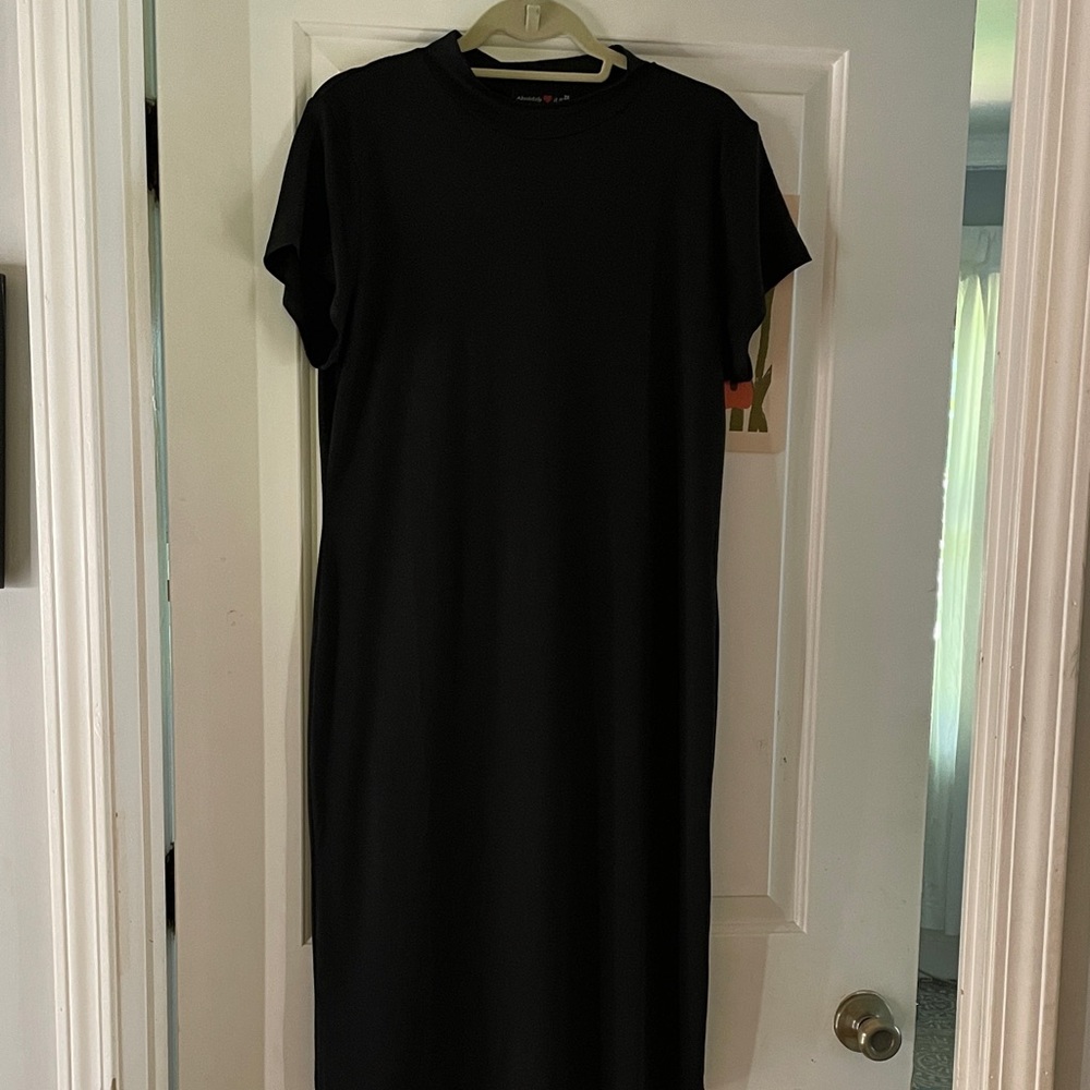 Absolutely Elegant Black Midi Dress